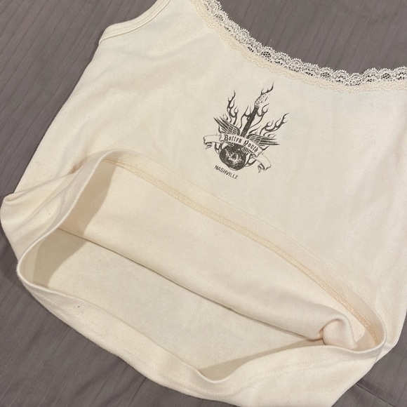 Brandy Melville Nashville tank top - Picture 6 of 6
